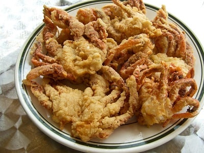 Cajun Crab recipes include, fried soft shell crabs, Ashelys crab claws, crabmeat supreme...