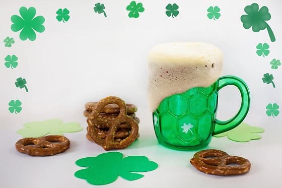 St Patrick's Day Recipes. Show off the Irish when serving these dishes for St Patrick's Day. Don't forget to wear green!